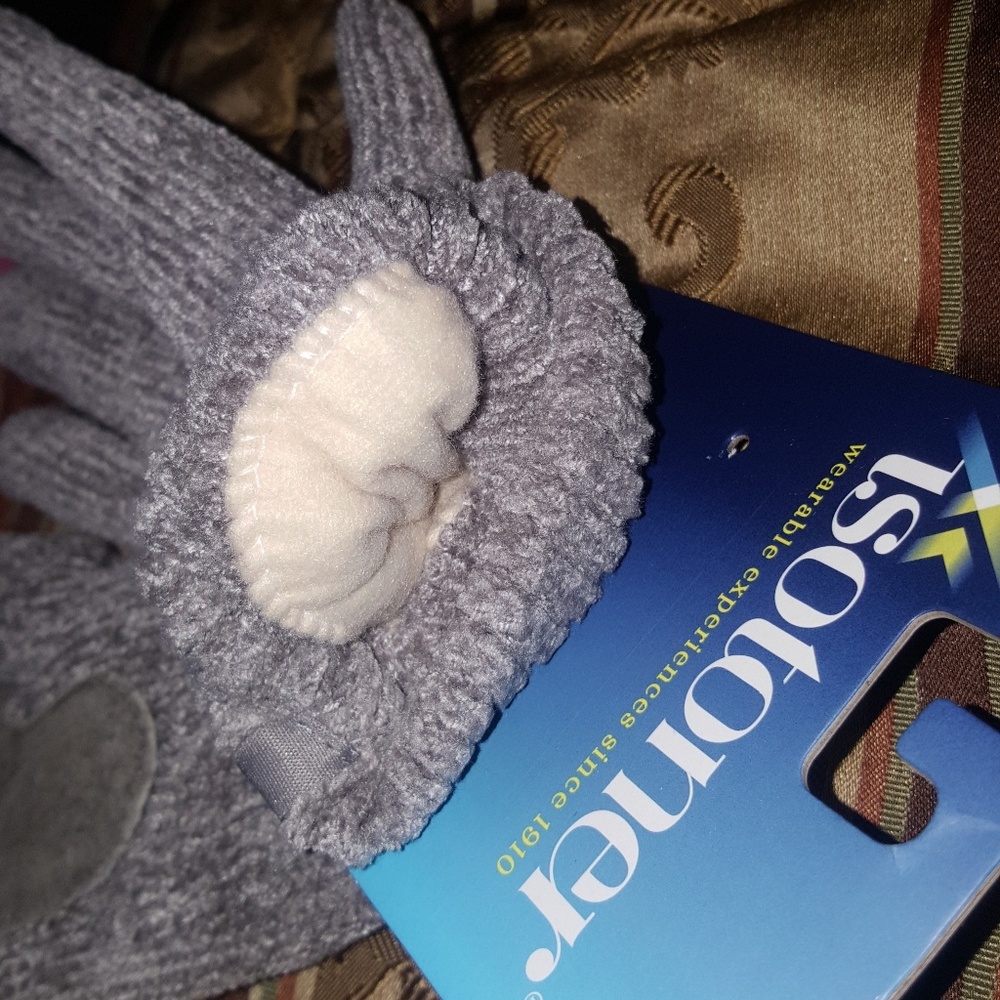 Gloves - Picture 3 of 3